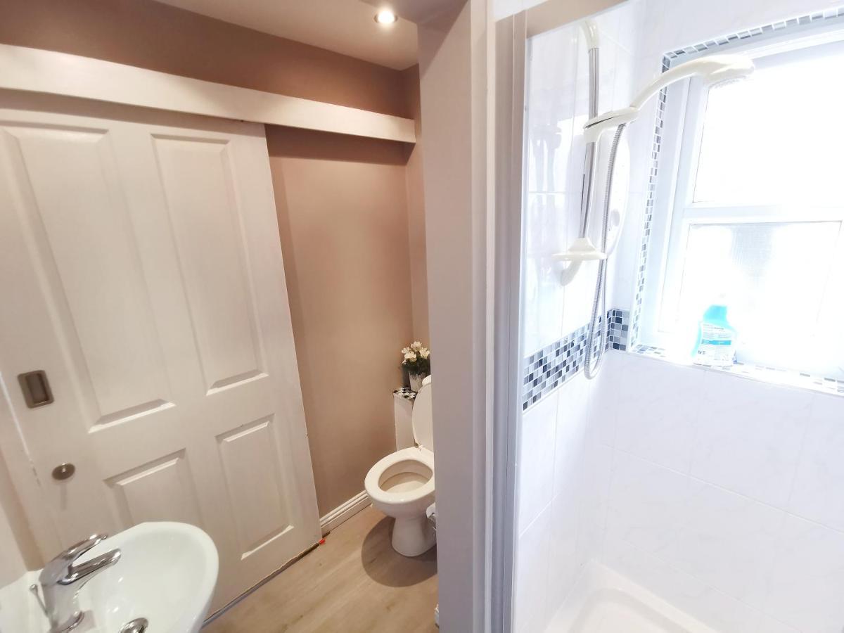 Modern And Spacious Double&King Bedrooms Both With Private Bathrooms Единбург Екстер'єр фото