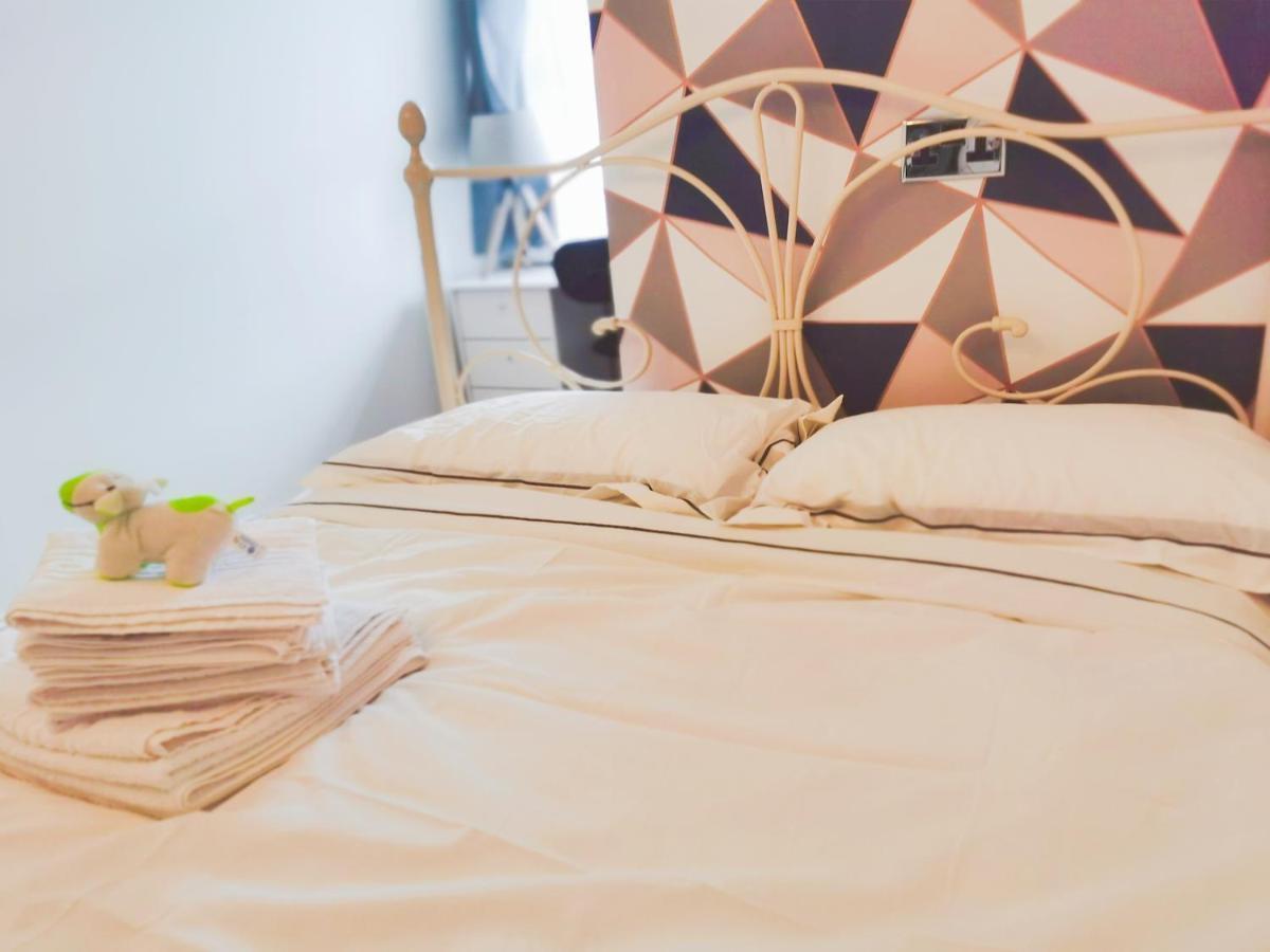 Modern And Spacious Double&King Bedrooms Both With Private Bathrooms Единбург Екстер'єр фото
