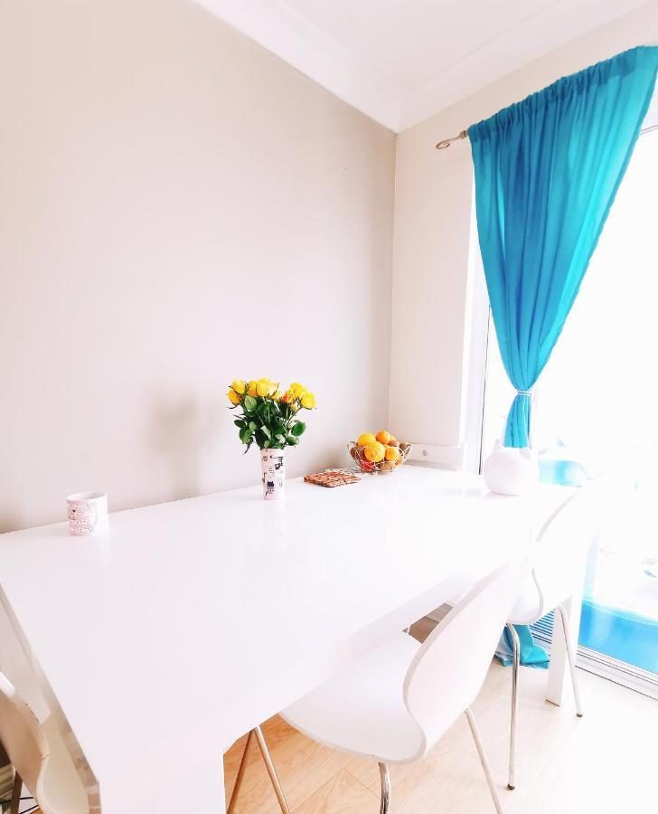 Modern And Spacious Double&King Bedrooms Both With Private Bathrooms Единбург Екстер'єр фото