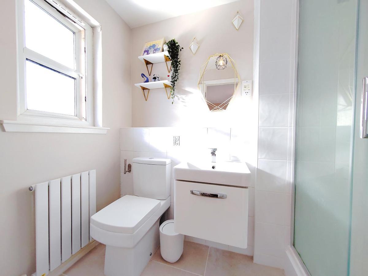 Modern And Spacious Double&King Bedrooms Both With Private Bathrooms Единбург Екстер'єр фото